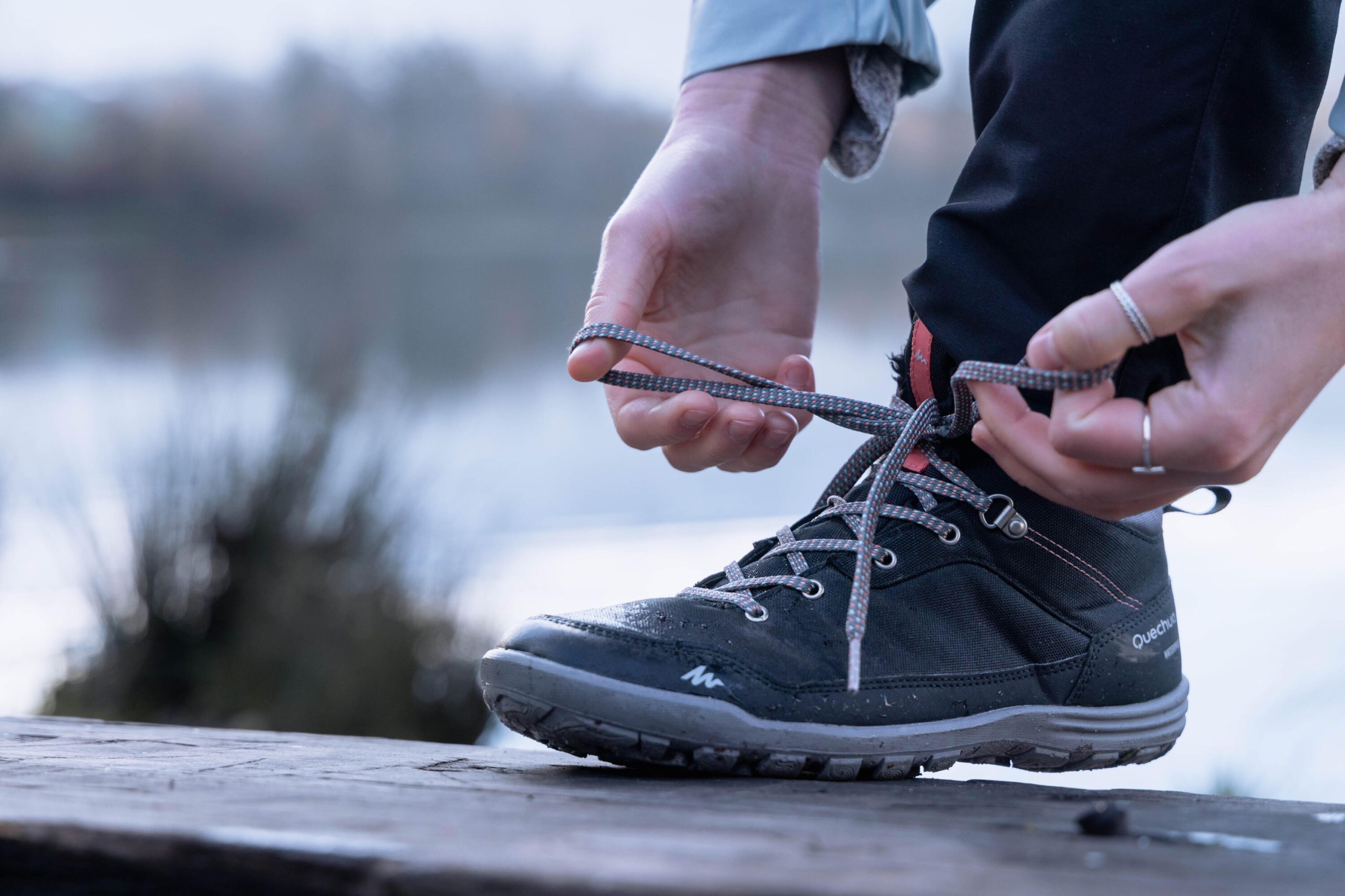 Quechua Women's SH100 MID Warm and Waterproof Hiking Boots - Image 13