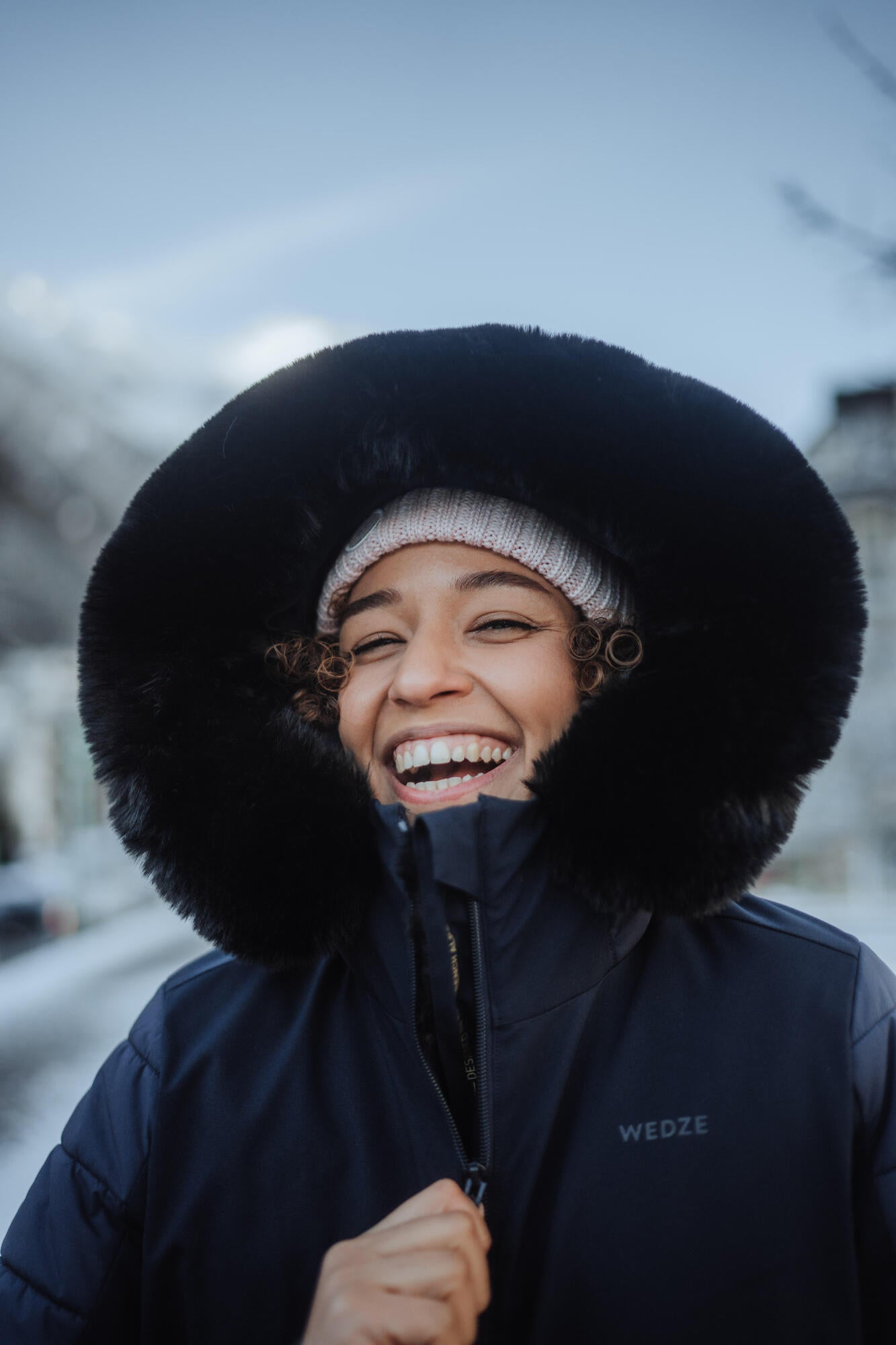 Wedze Women's 100 Mid-Length Warm Ski Jacket - Image 20