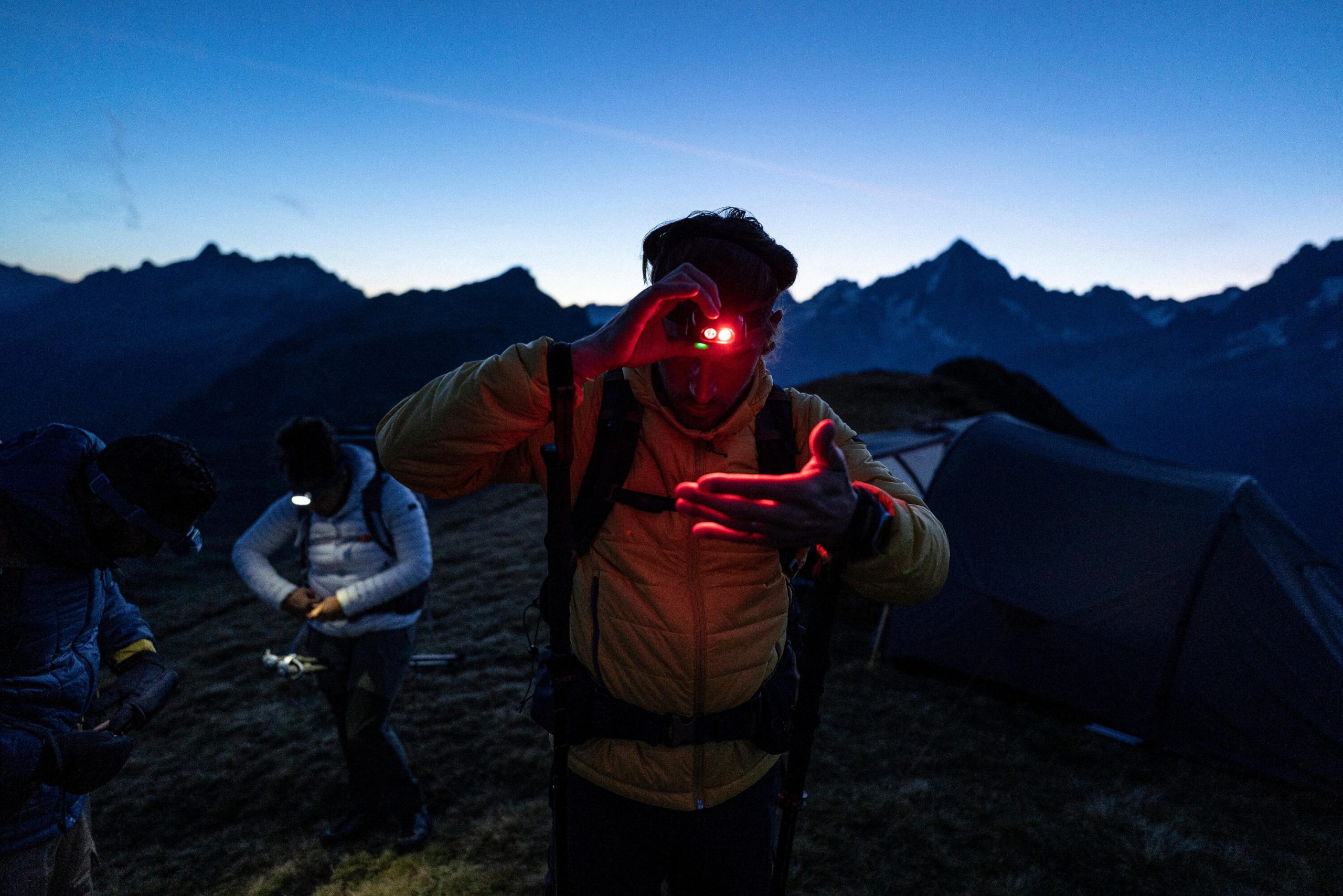 Forclaz Men's MT100 Hooded Synthetic Jacket - Image 34