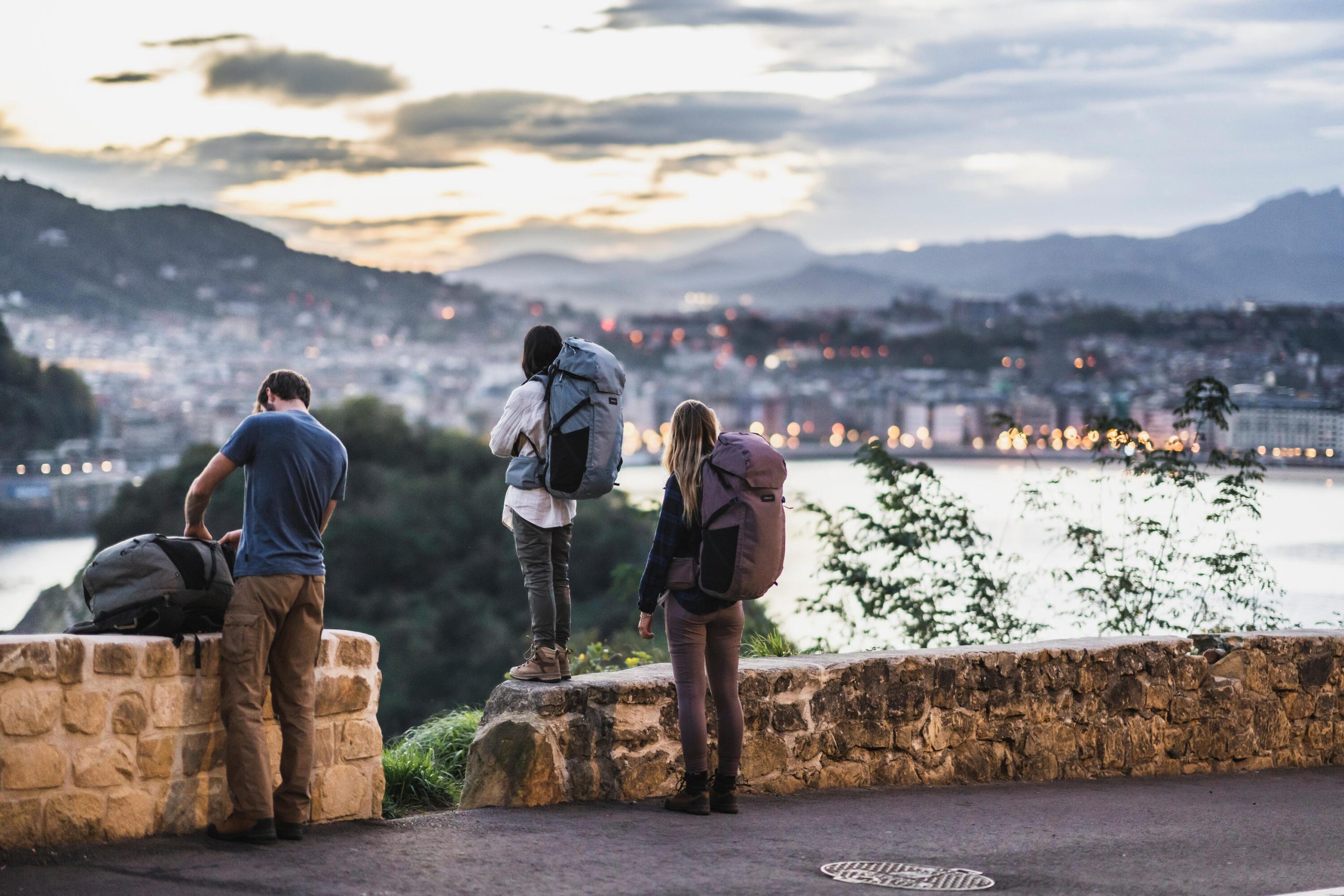 Forclaz Women's Travel 900 60 + 6 L Backpacking Pack - Image 20