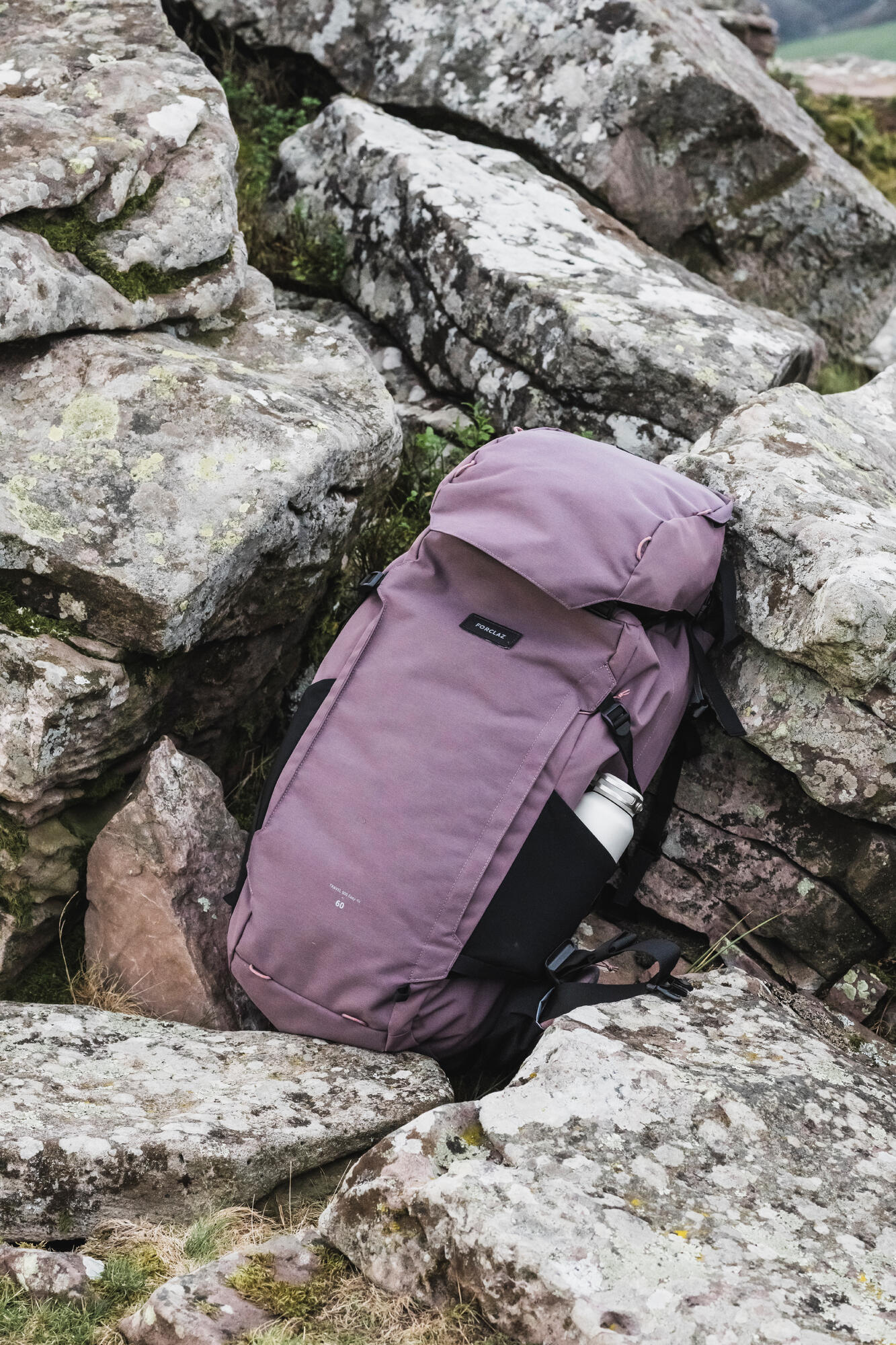 Forclaz Women's Travel 900 60 + 6 L Backpacking Pack - Image 19