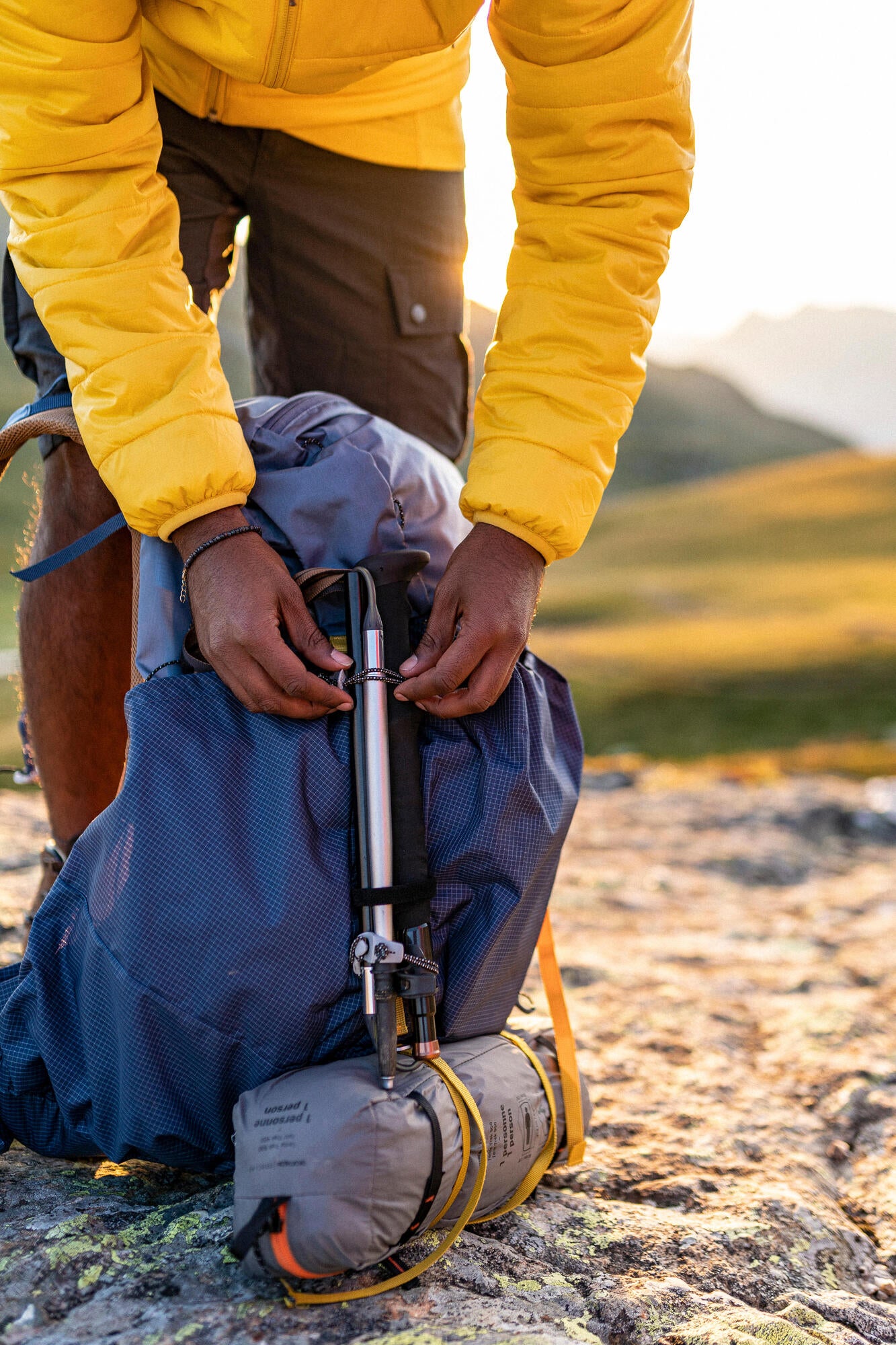 Forclaz Men's MT900 50+10 L Ultralight Backpacking Pack - Image 14