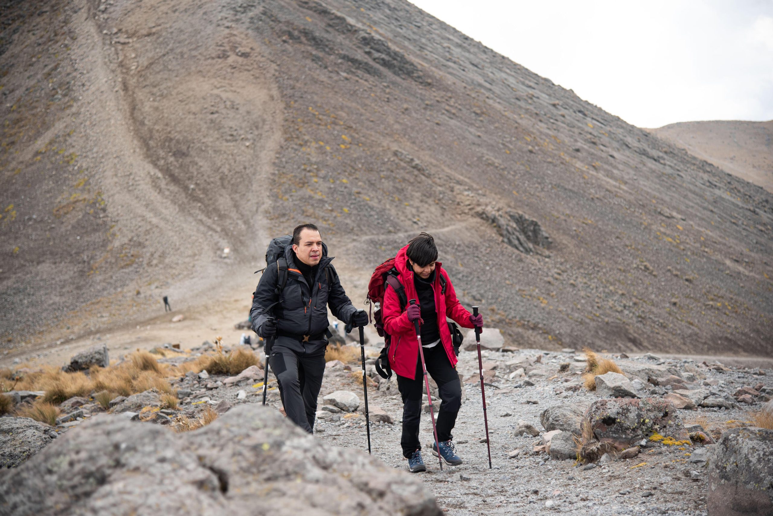 Simond Women's MT100 Easyfit 50L Backpacking Pack - Image 12