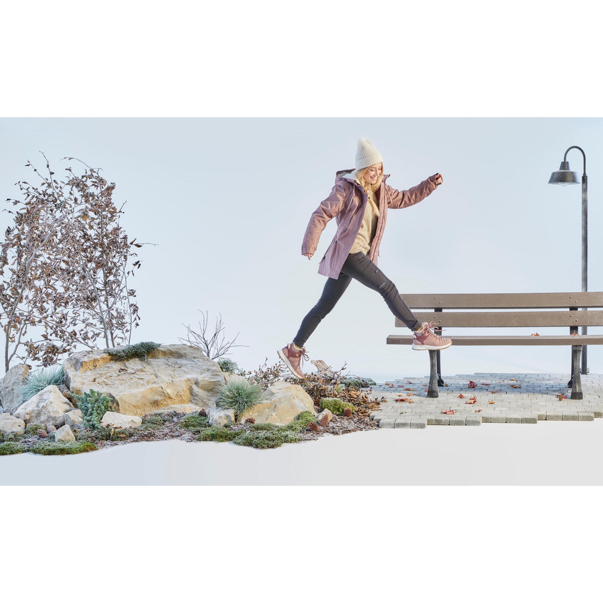 Quechua Women's SH500 Mid Hiking Boots - Image 11