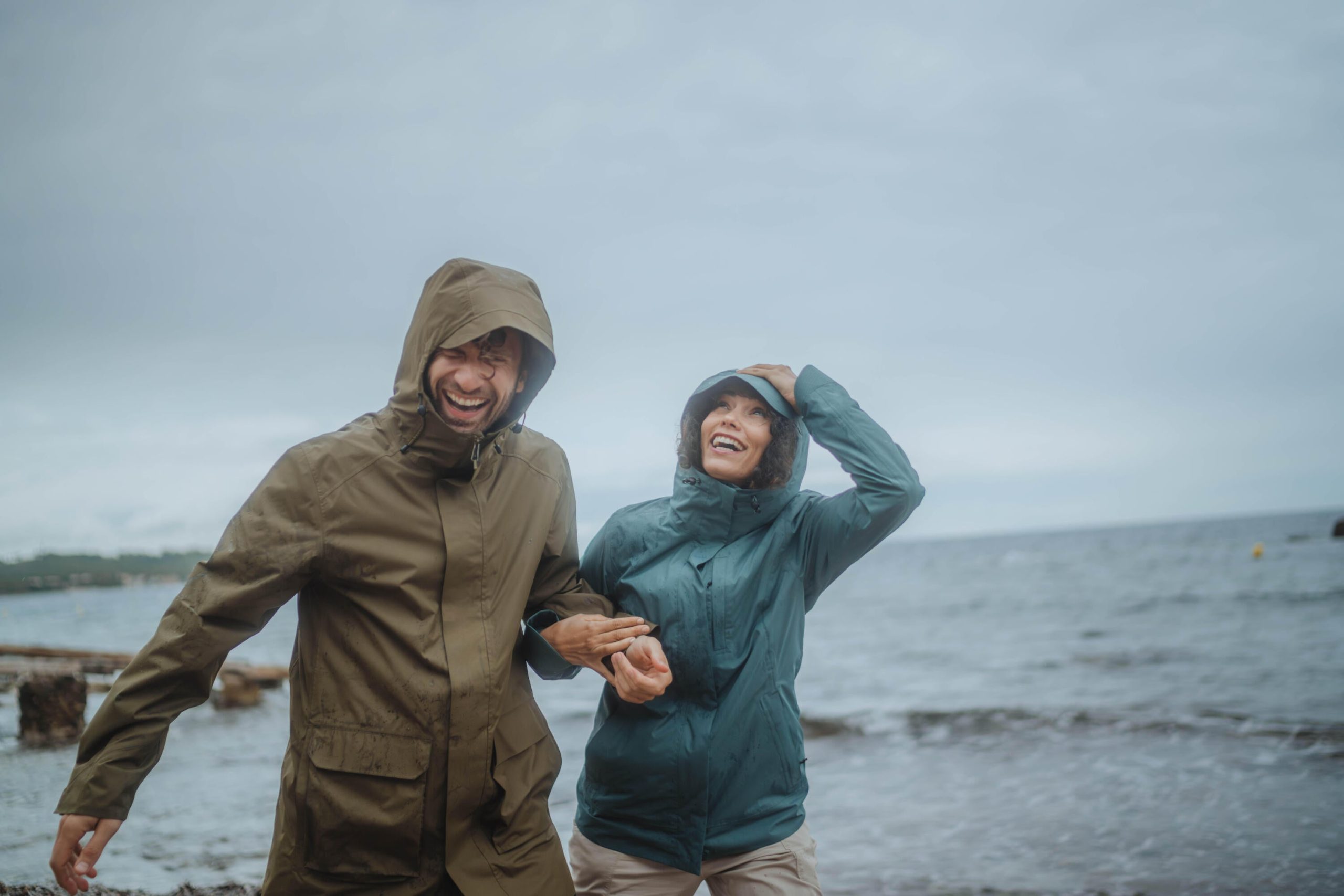 Quechua Women's NH500 Waterproof Hiking Rain Jacket - Image 24